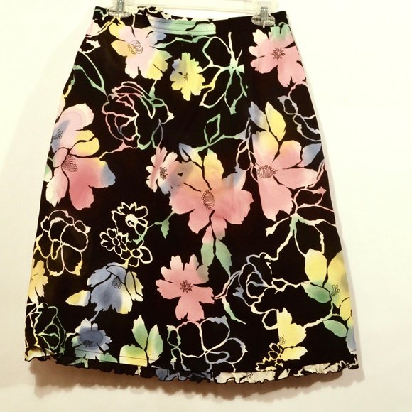 Talbots Dresses & Skirts - TALBOTS X CUSTOM Black Floral Skirt Size 6 Petite